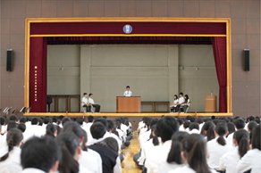 生徒総会を行いました。２